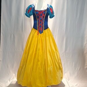 Women's Snow White Costume for Halloween and/or Cosplay